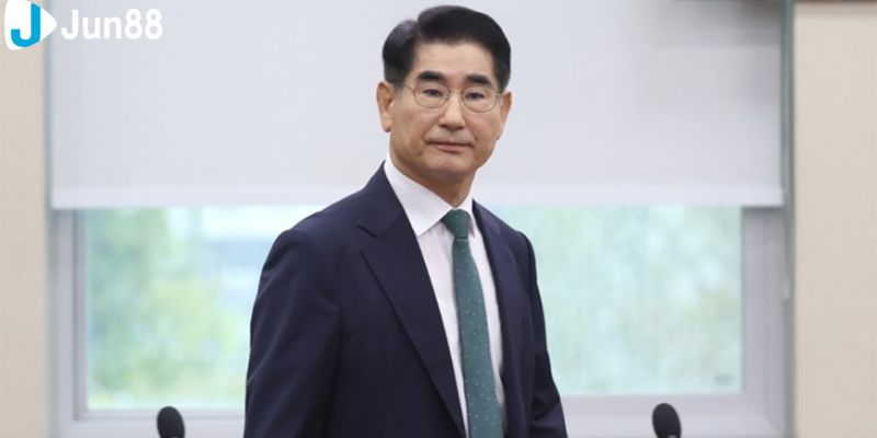 Ông Kim Yong-hyun được cho là người gián tiếp gợi ý cho Tổng thống thiết lập Thiết Quân Luật