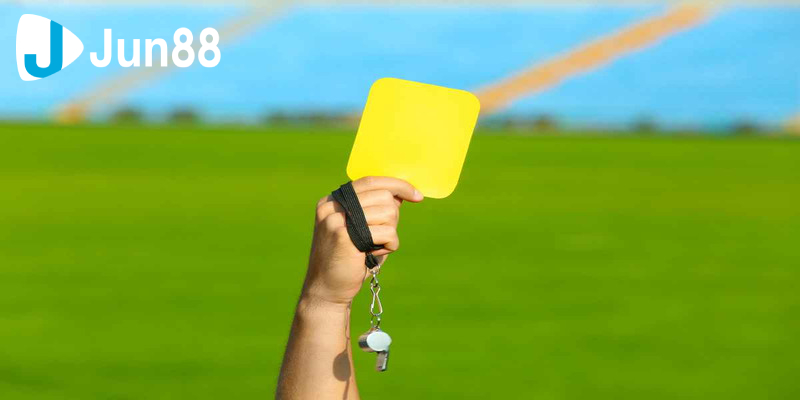 Khái niệm về kèo thẻ vàng trong bóng đá