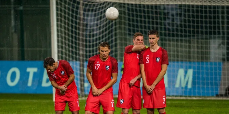 Dàn hàng rào đá phạt